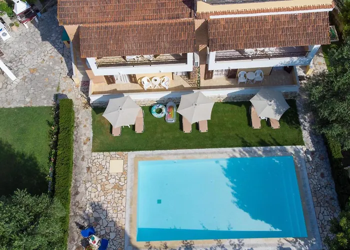 Villa-Toula