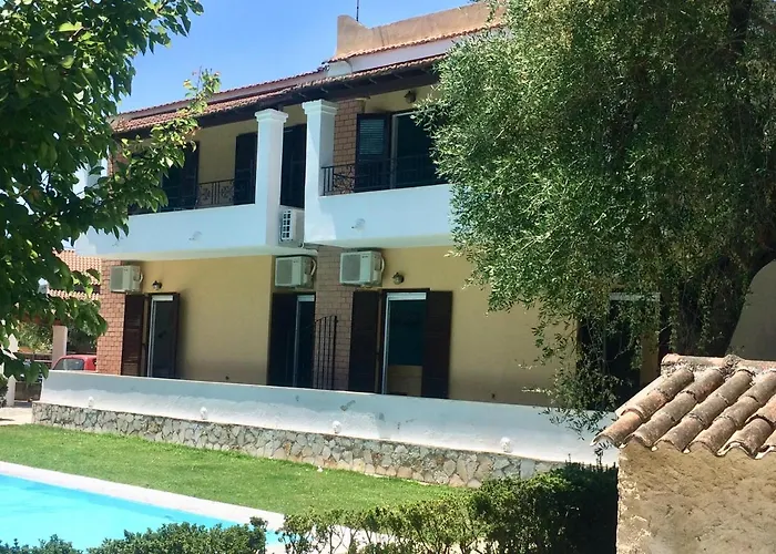 Villa-Toula