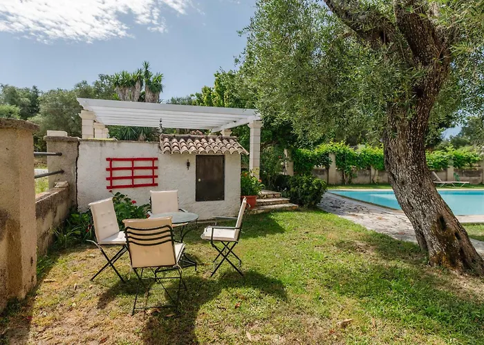 Villa-Toula